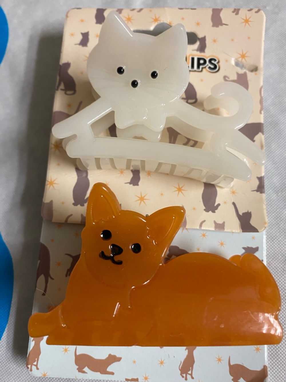 Cat & Dog -shaped Hair Clips - White & Amber Cat Designs